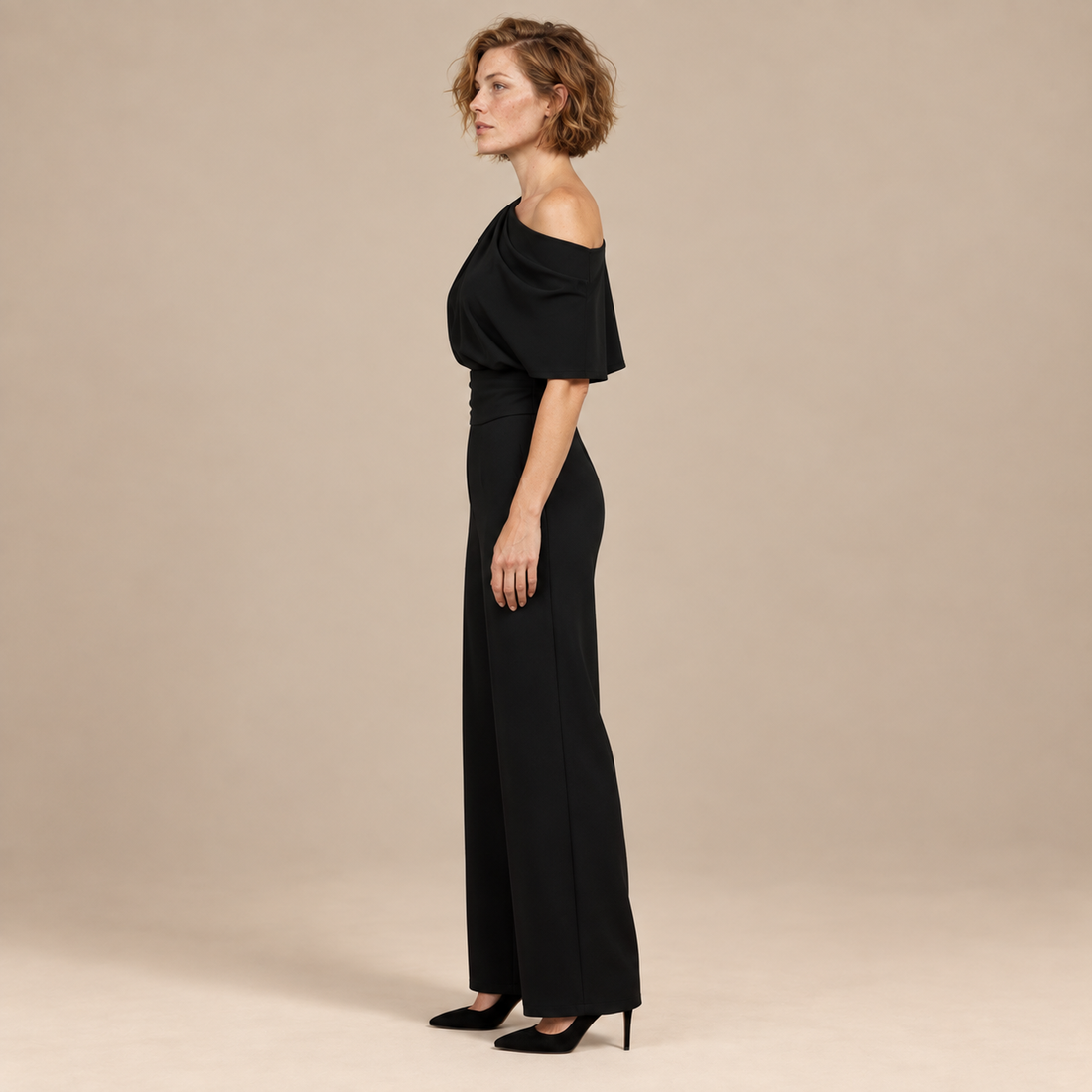 Jumpsuit voor dames met asymmetrische halslijn en lange mouwen