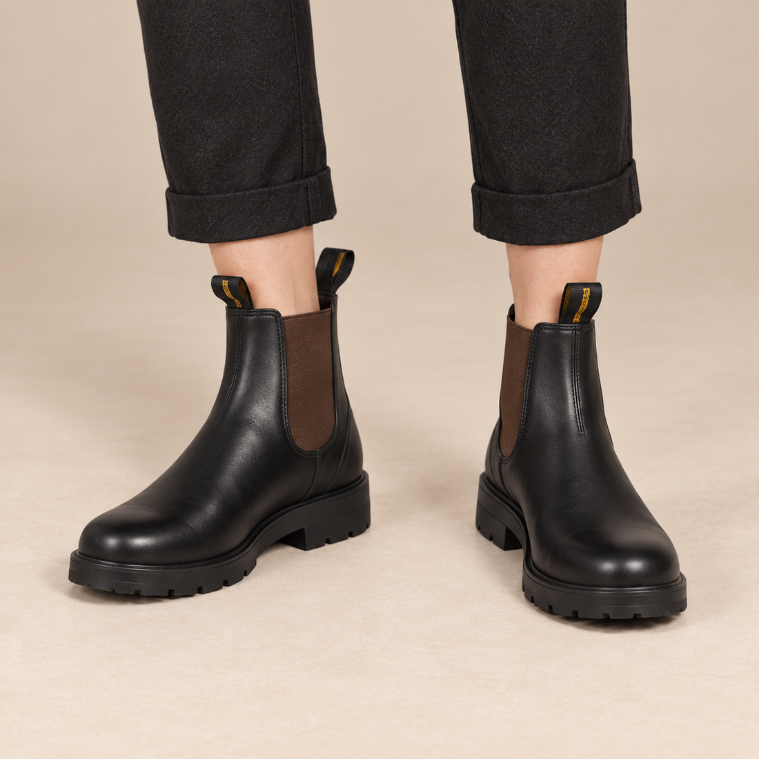 Chelsea boots voor dames met elastische inzetten en aantreklussen