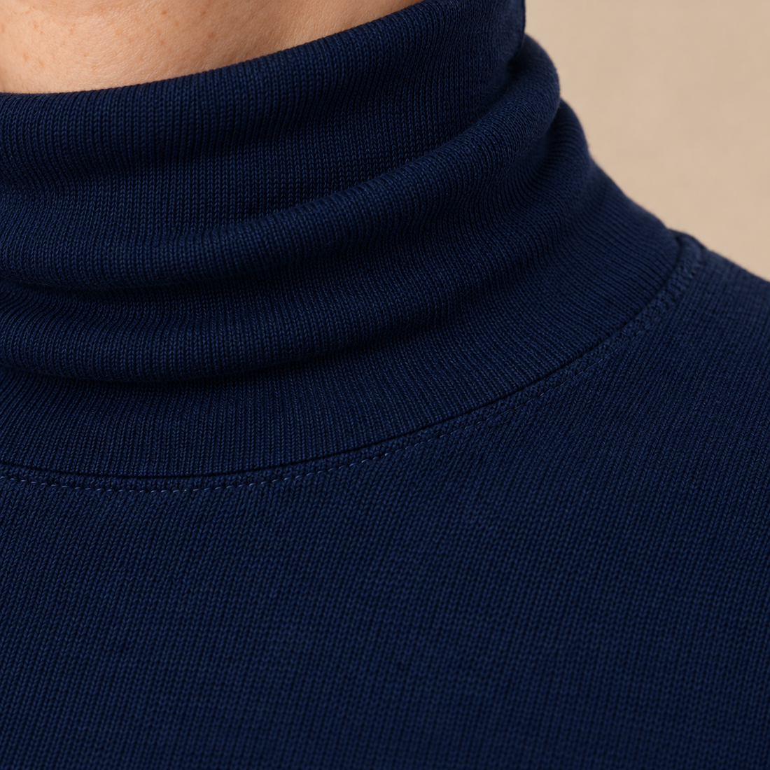 Coltrui voor dames met lange mouwen en effen oppervlak