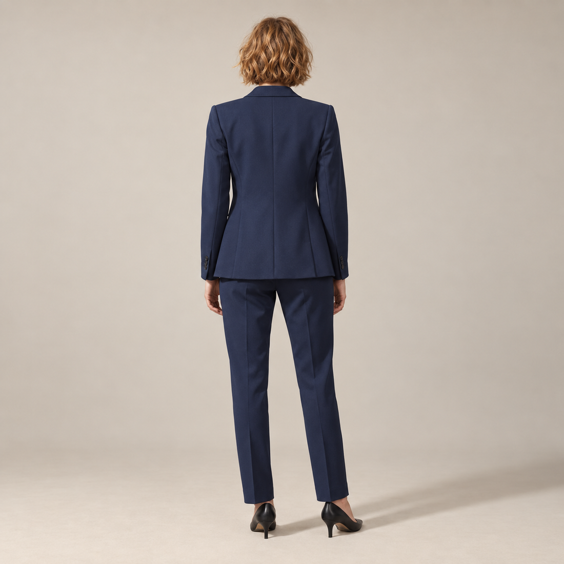 Blazer- en broekset voor dames met reverskraag en rechte pijpen