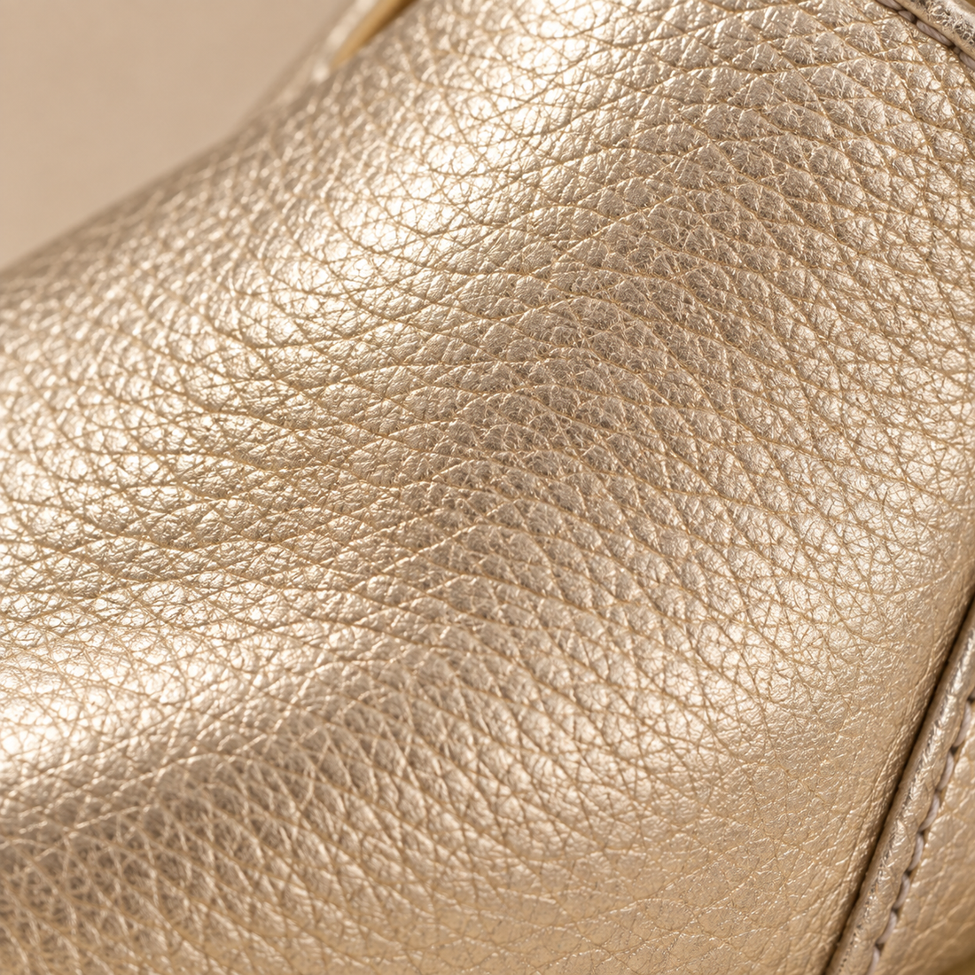 Leren damesloafers met sleehakzool en kwastjes