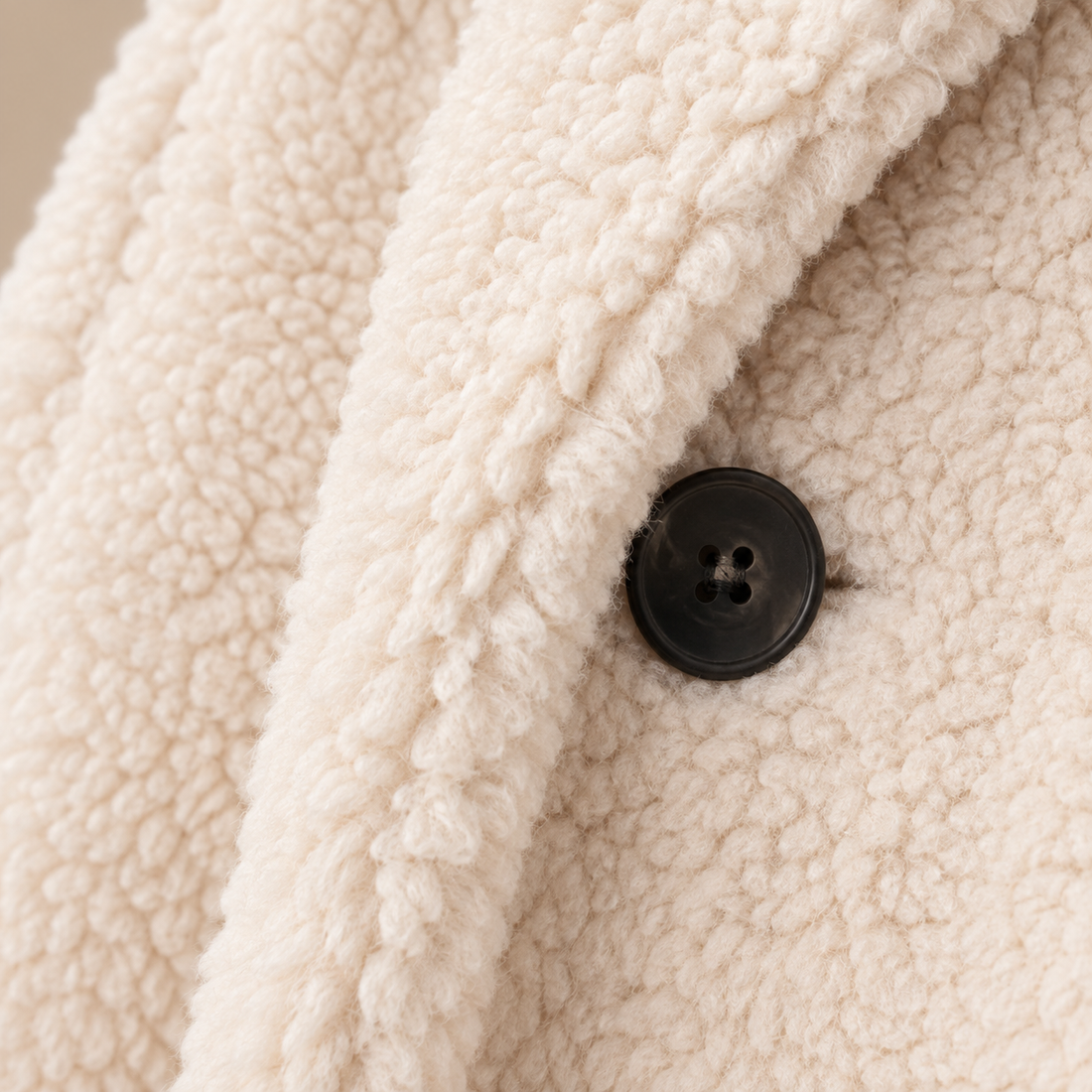 Lange teddyjas voor dames met revers