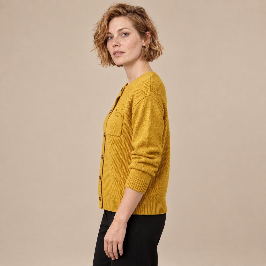 Damesvest met knoopsluiting en borstzak