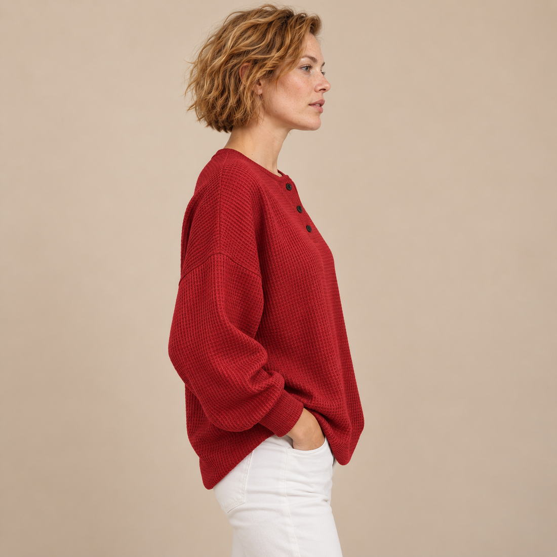 Wafeltrui voor dames met henleyhals en knoopdetail