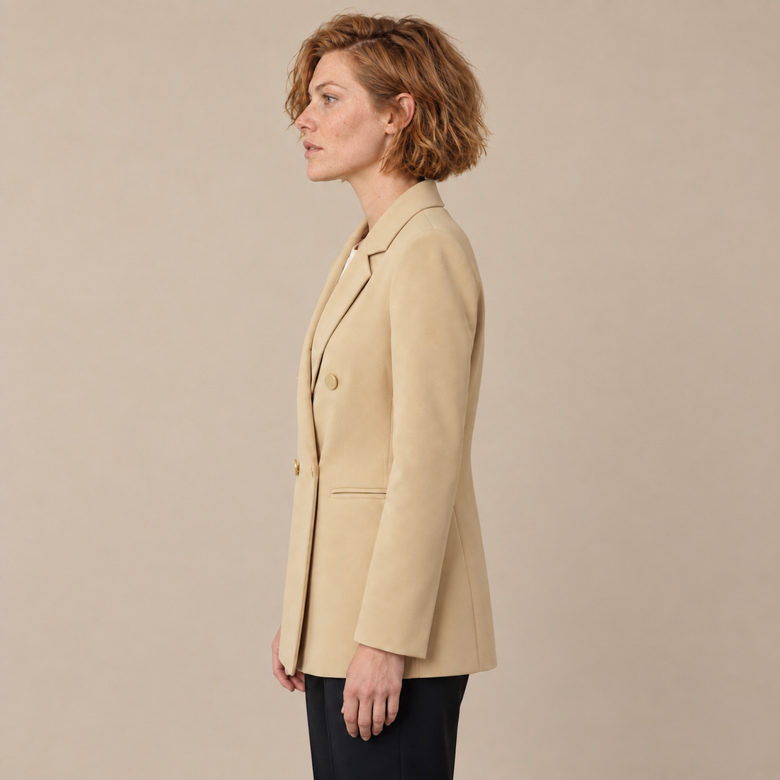 Dubbelrijige damesblazer met reverskraag