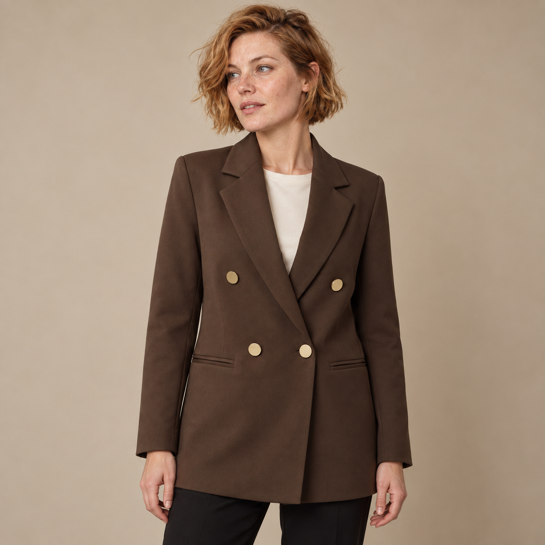 Dubbelrijige damesblazer met reverskraag