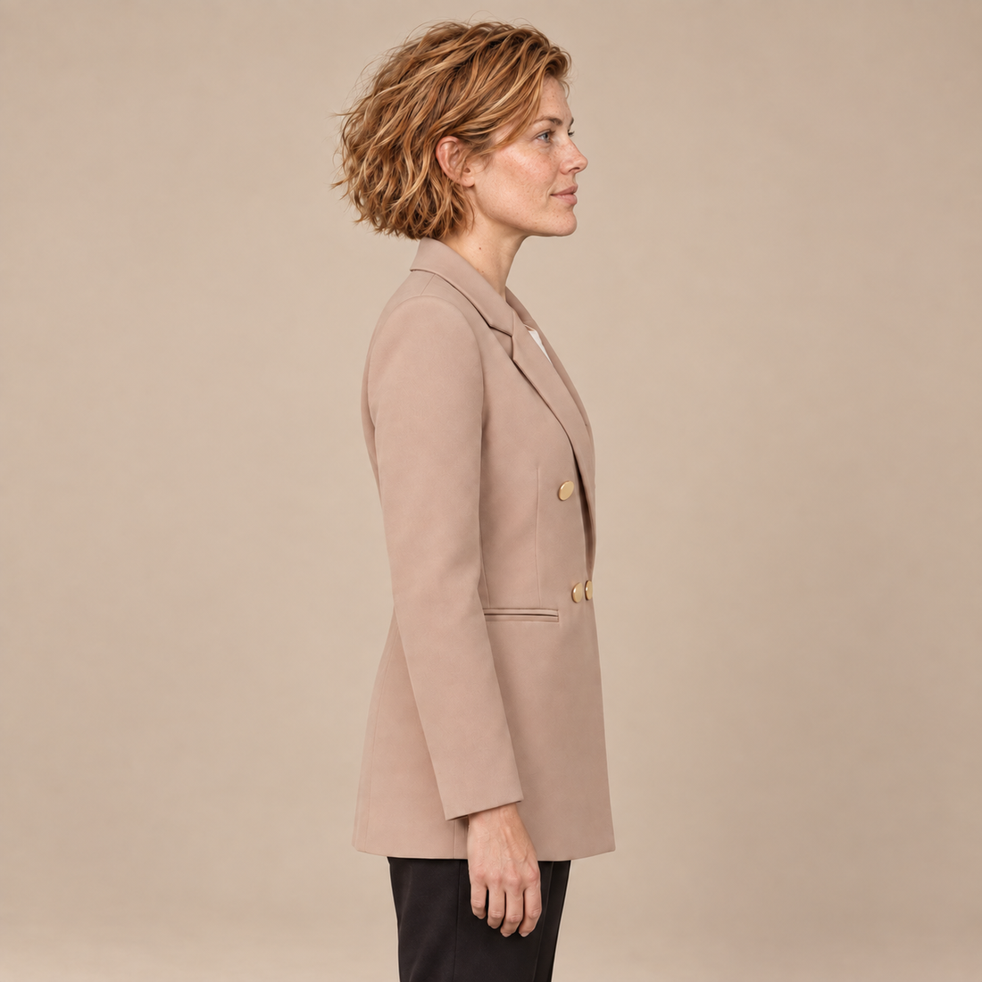 Dubbelrijige damesblazer met reverskraag