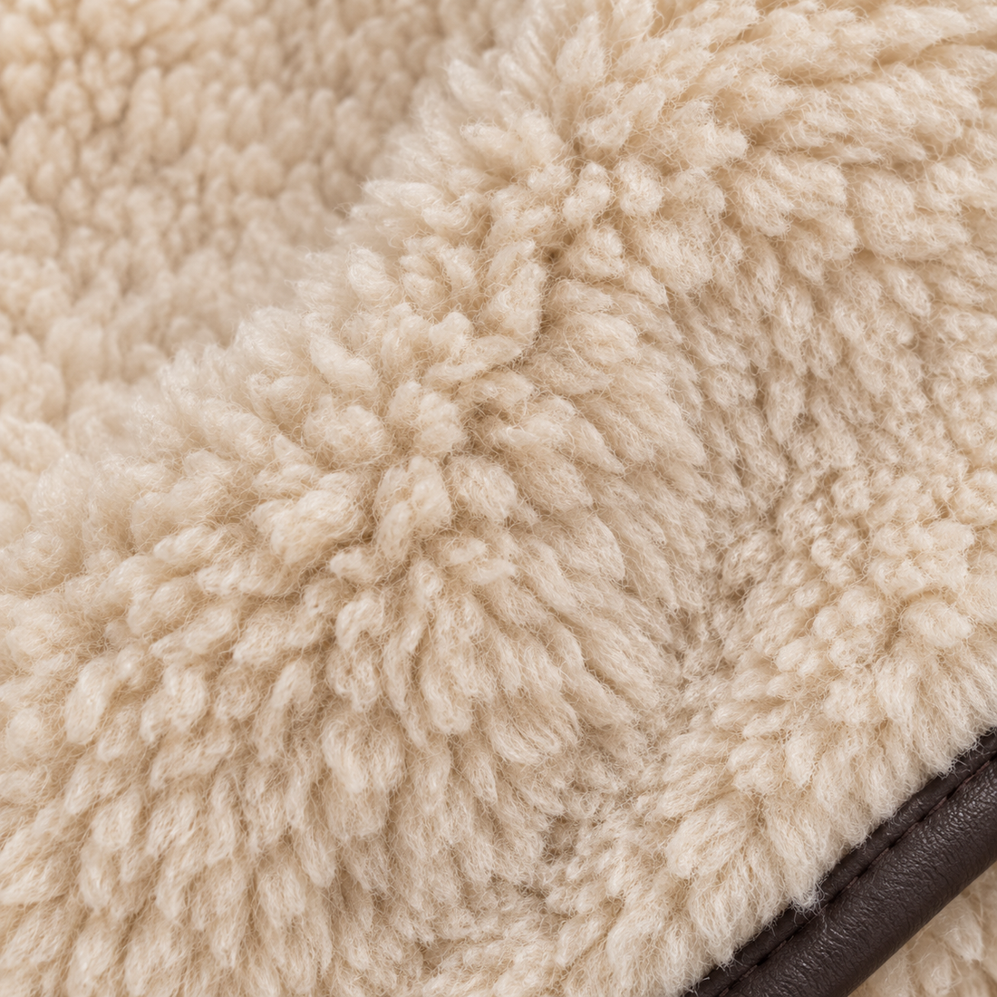 Teddyjas voor dames met sjaalkraag en knoopsluiting