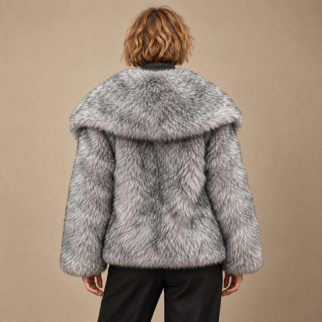 Jas van imitatiebont voor dames met oversized kraag