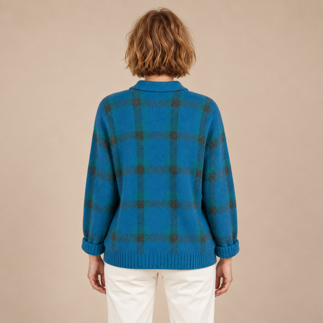 Gebreid damesvest met knoopsluiting en ruitpatroon