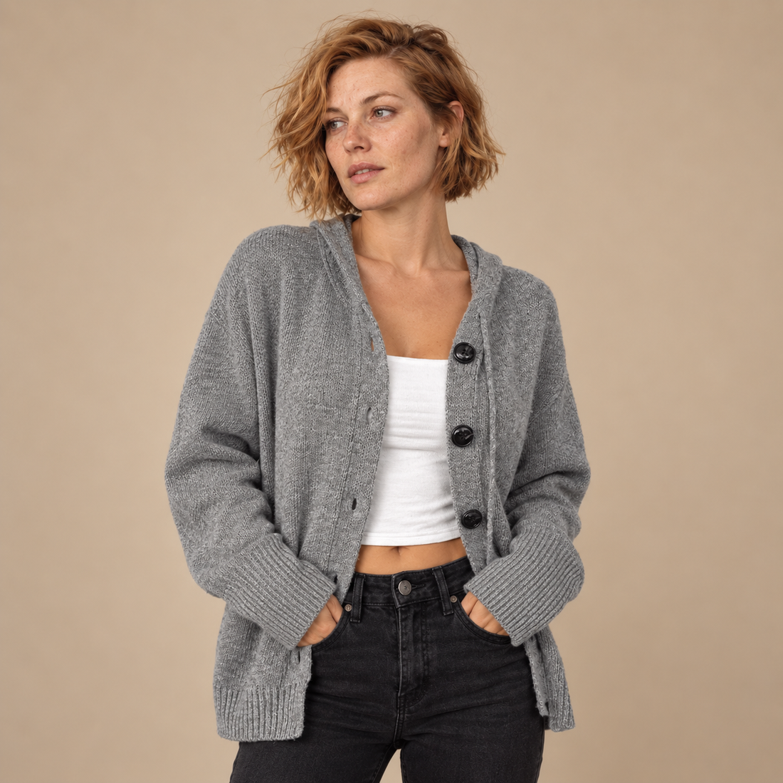 Damesvest met knoopsluiting en gewatteerde panelen