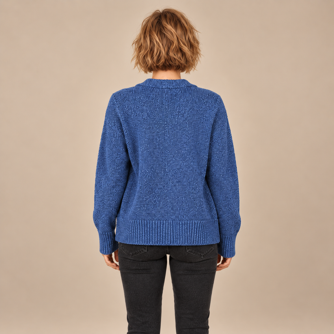 Damesvest met knoopsluiting en gewatteerde panelen