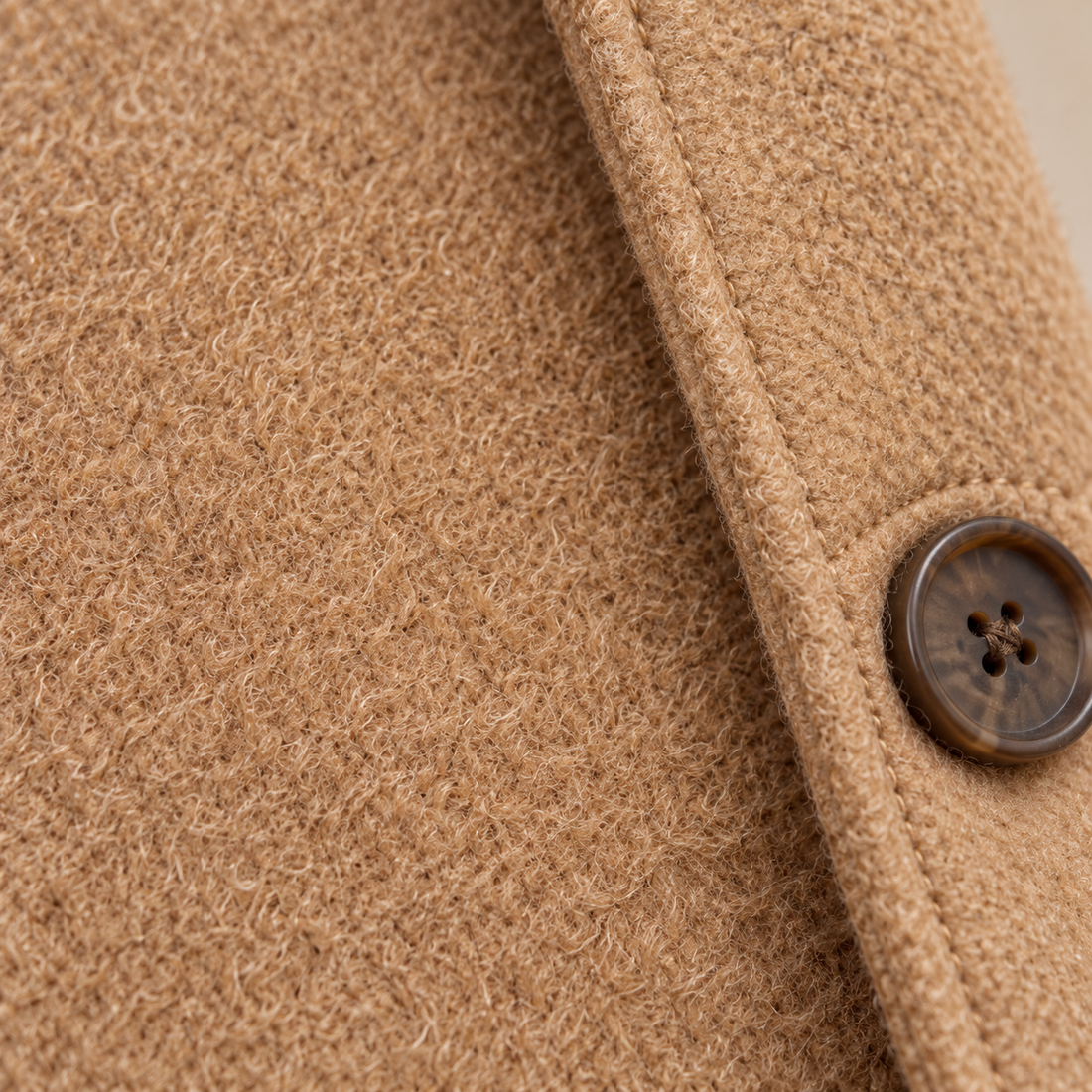 Lange winterjas voor dames met knoopsluiting en reverskraag