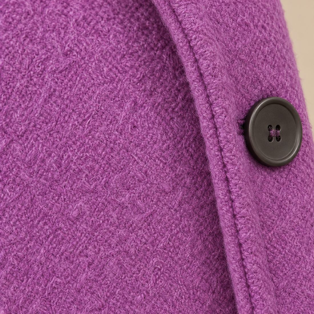 Lange winterjas voor dames met knoopsluiting en reverskraag