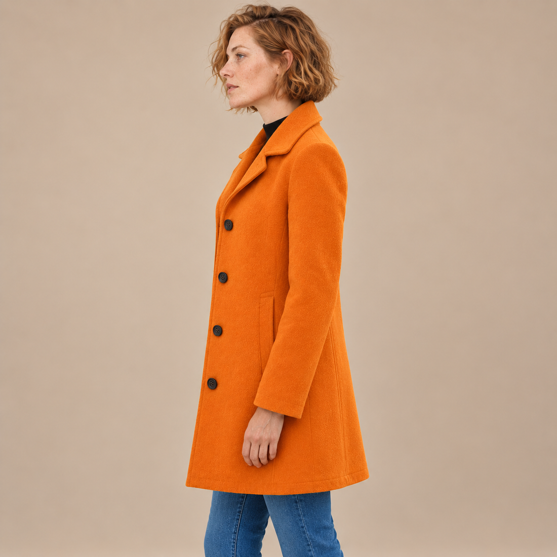 Lange winterjas voor dames met knoopsluiting en reverskraag