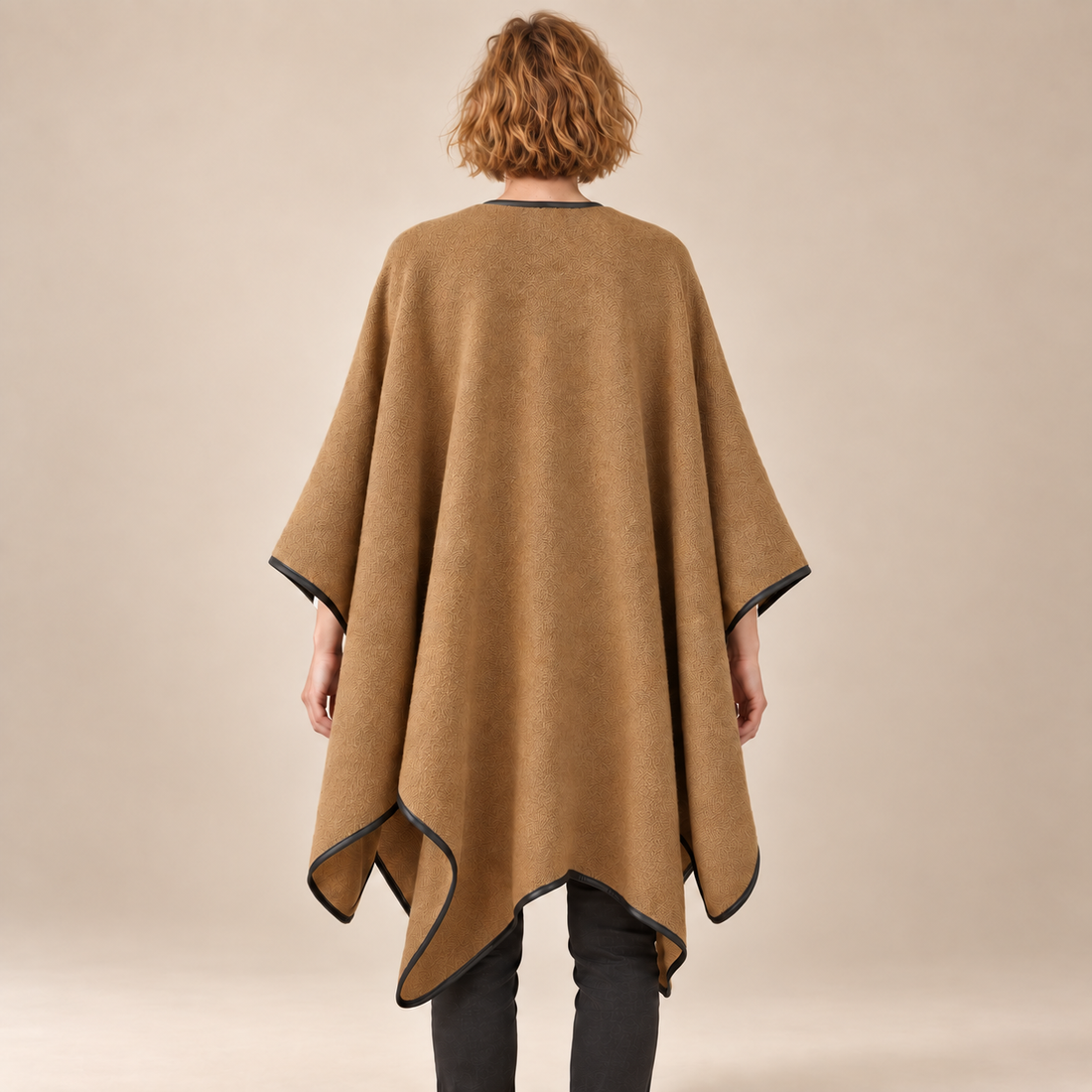 Oversized cape voor dames met contrastrand en open voorkant