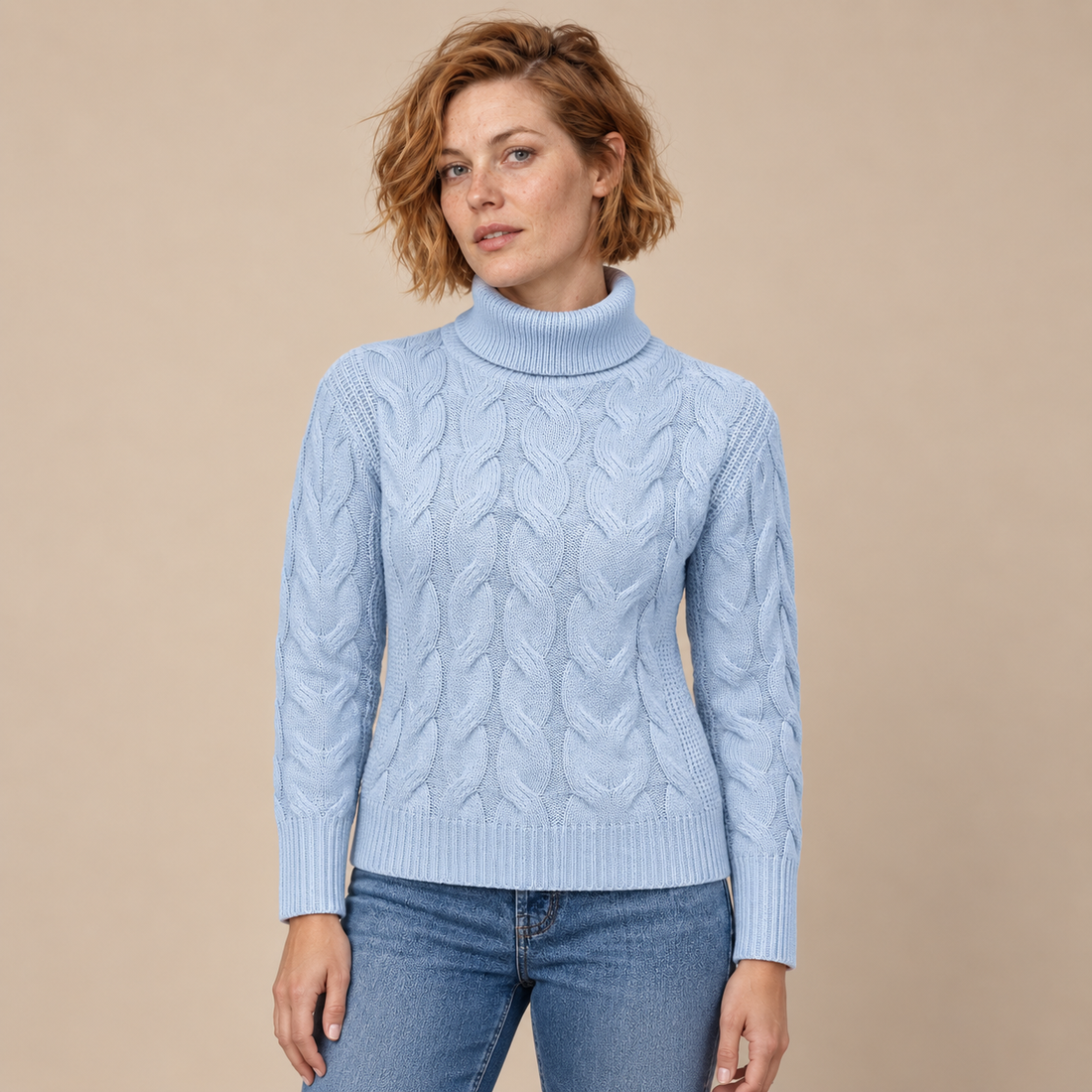 Knusse kabelgebreide coltrui voor dames