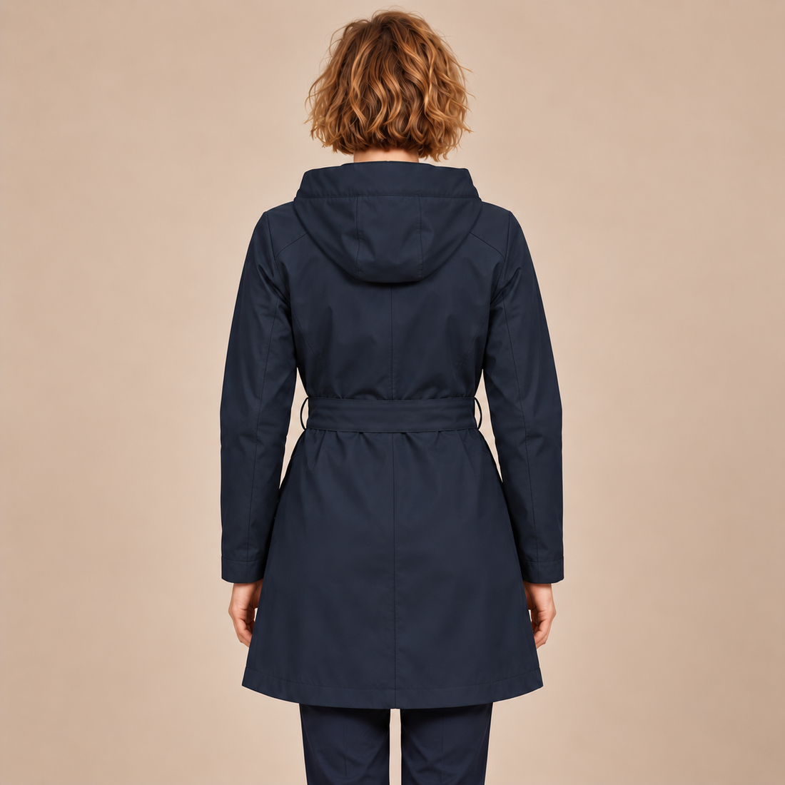 Damestrenchcoat met capuchon, ceintuur en knoopsluiting