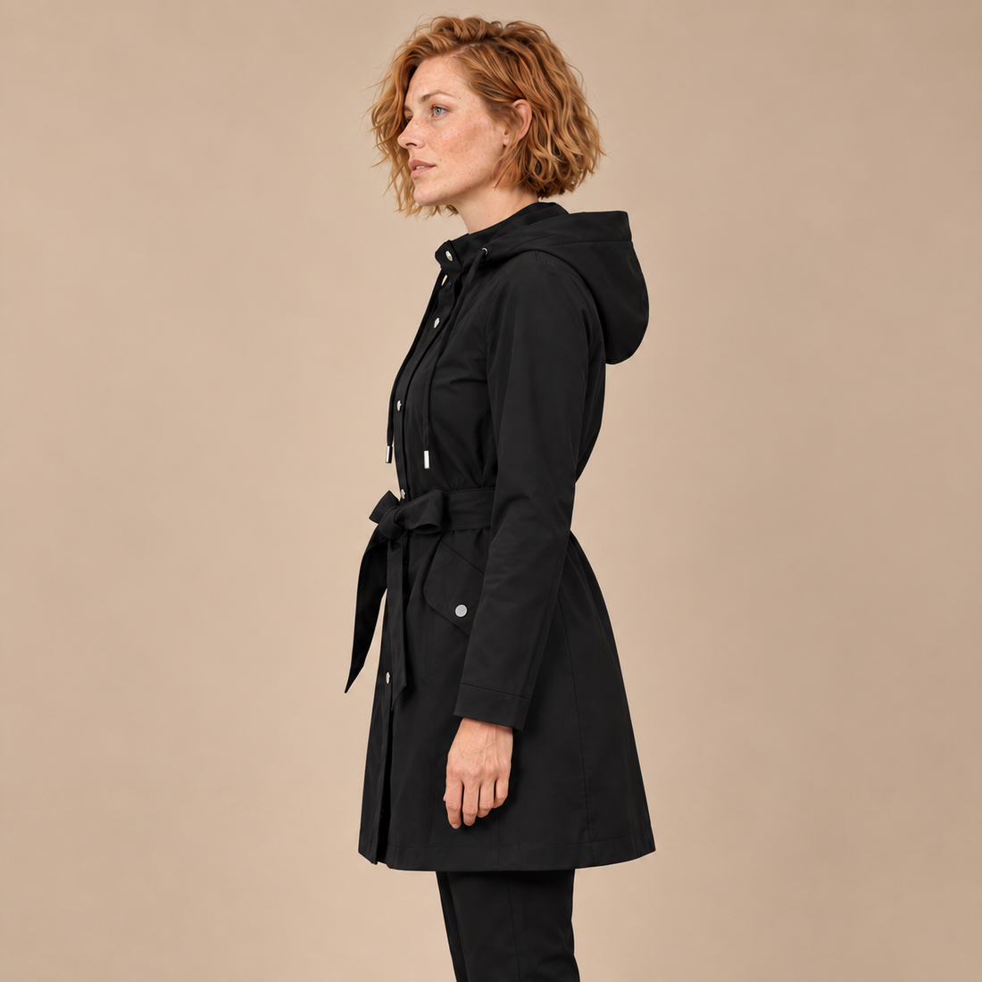 Damestrenchcoat met capuchon, ceintuur en knoopsluiting