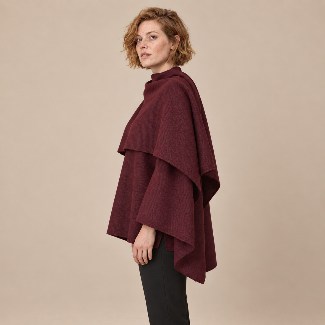 Capejas voor dames met geïntegreerde sjaal