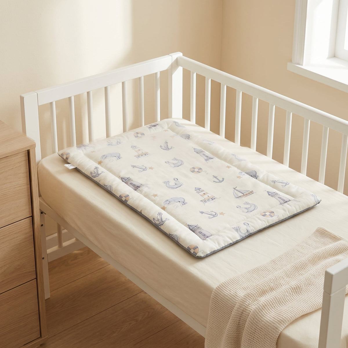 Reversible Baby Changing Mat, Padded Cotton Gauze and Minky