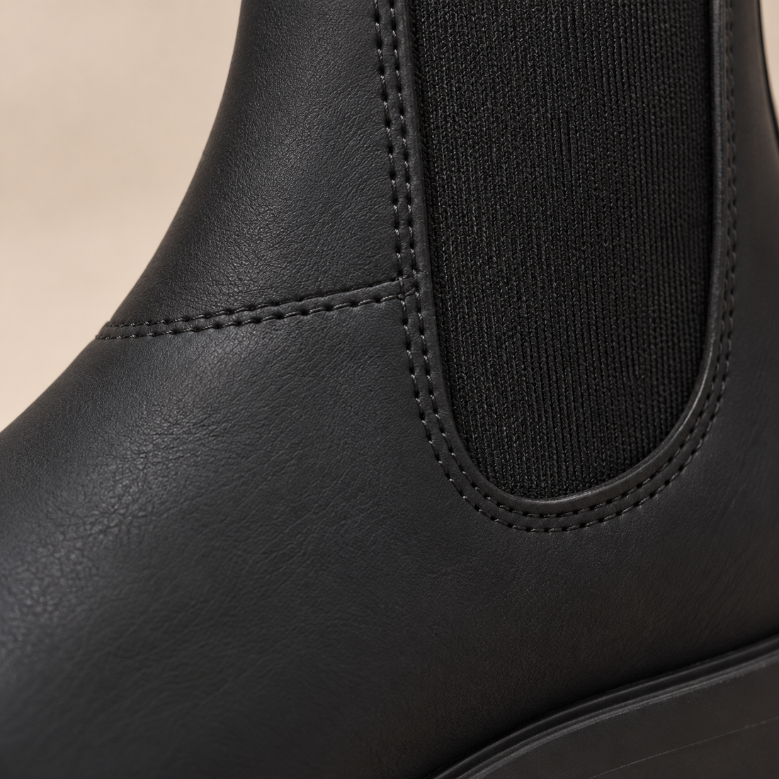 Chelsea boots voor dames met elastische inzetten en aantreklussen