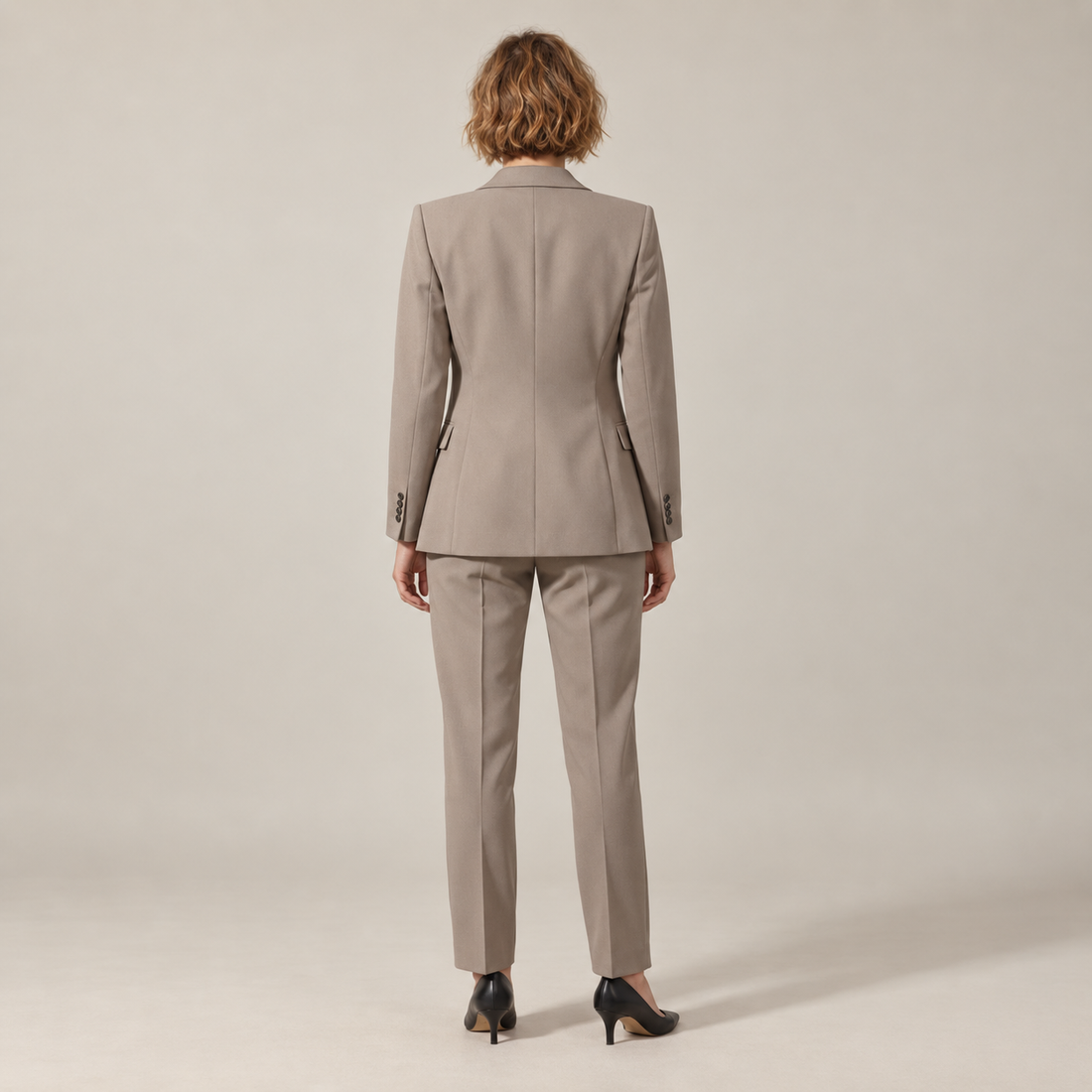 Blazer- en broekset voor dames met reverskraag en rechte pijpen