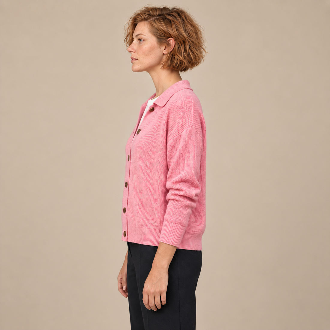 Damesvest met knoopsluiting en kraag
