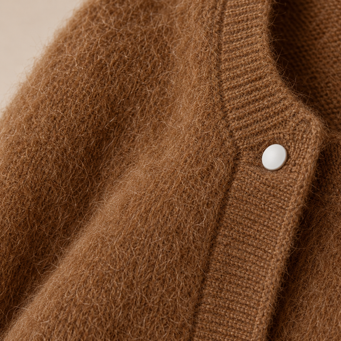 Damesvest met knoopsluiting en geribde boorden