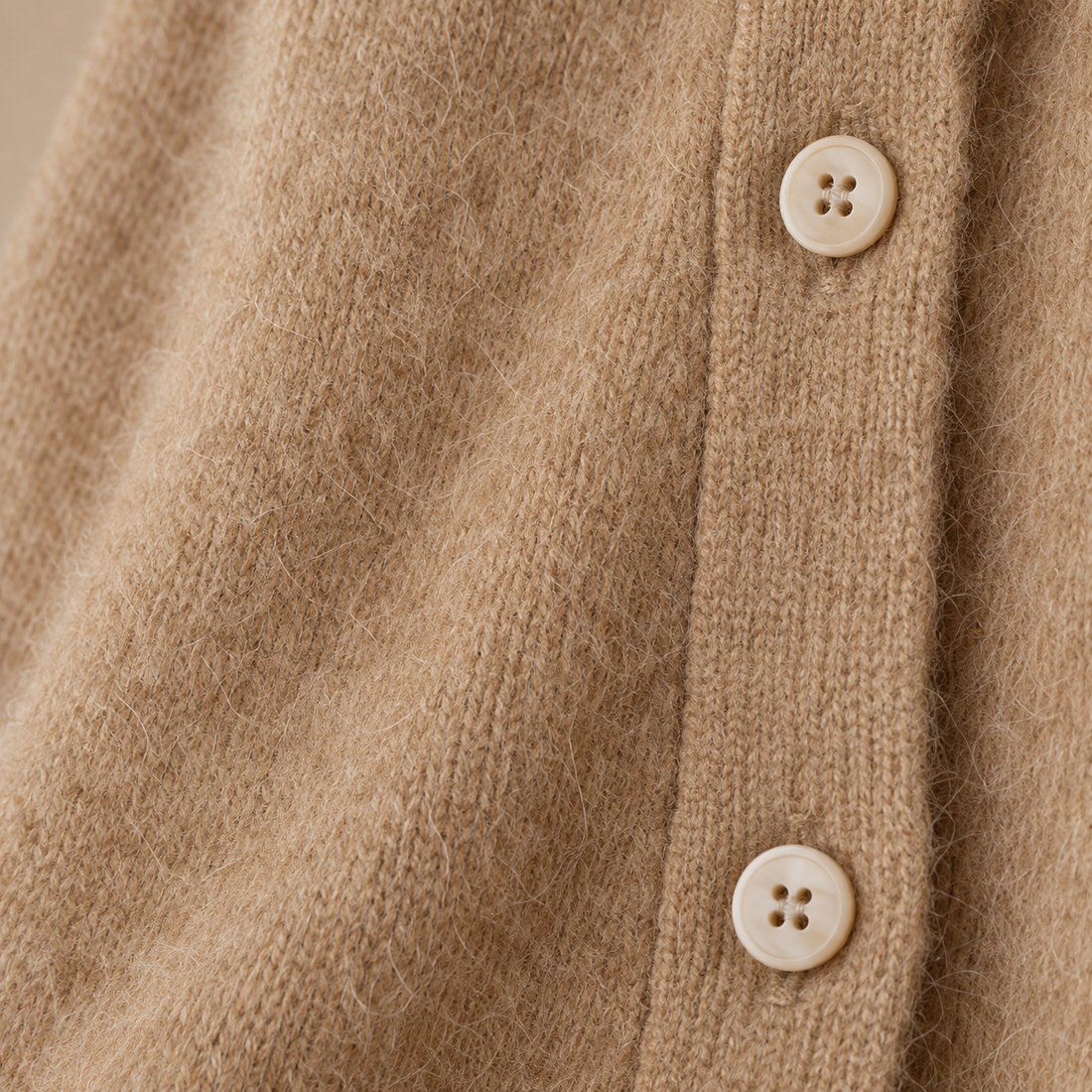 Damesvest met knoopsluiting en geribde boorden
