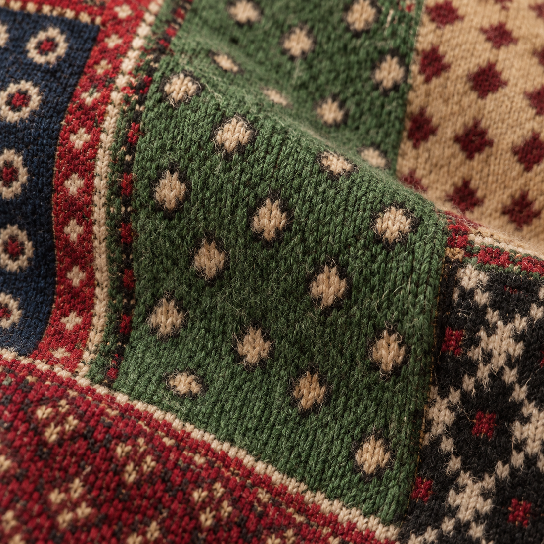 Overjas voor dames met capuchon, rits en patchworkafwerking