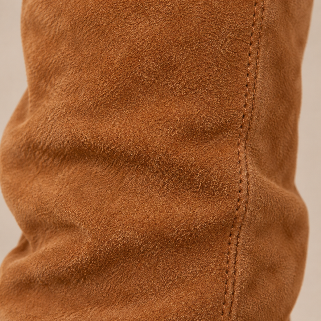 Overkneelaarzen voor dames met geplooide schacht en platte hak