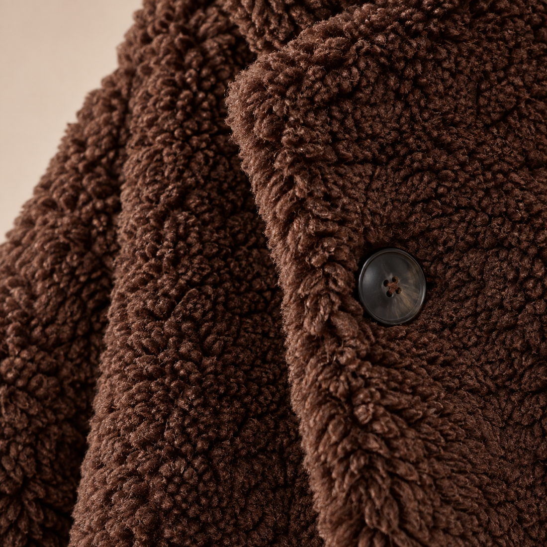 Lange teddyjas voor dames met revers
