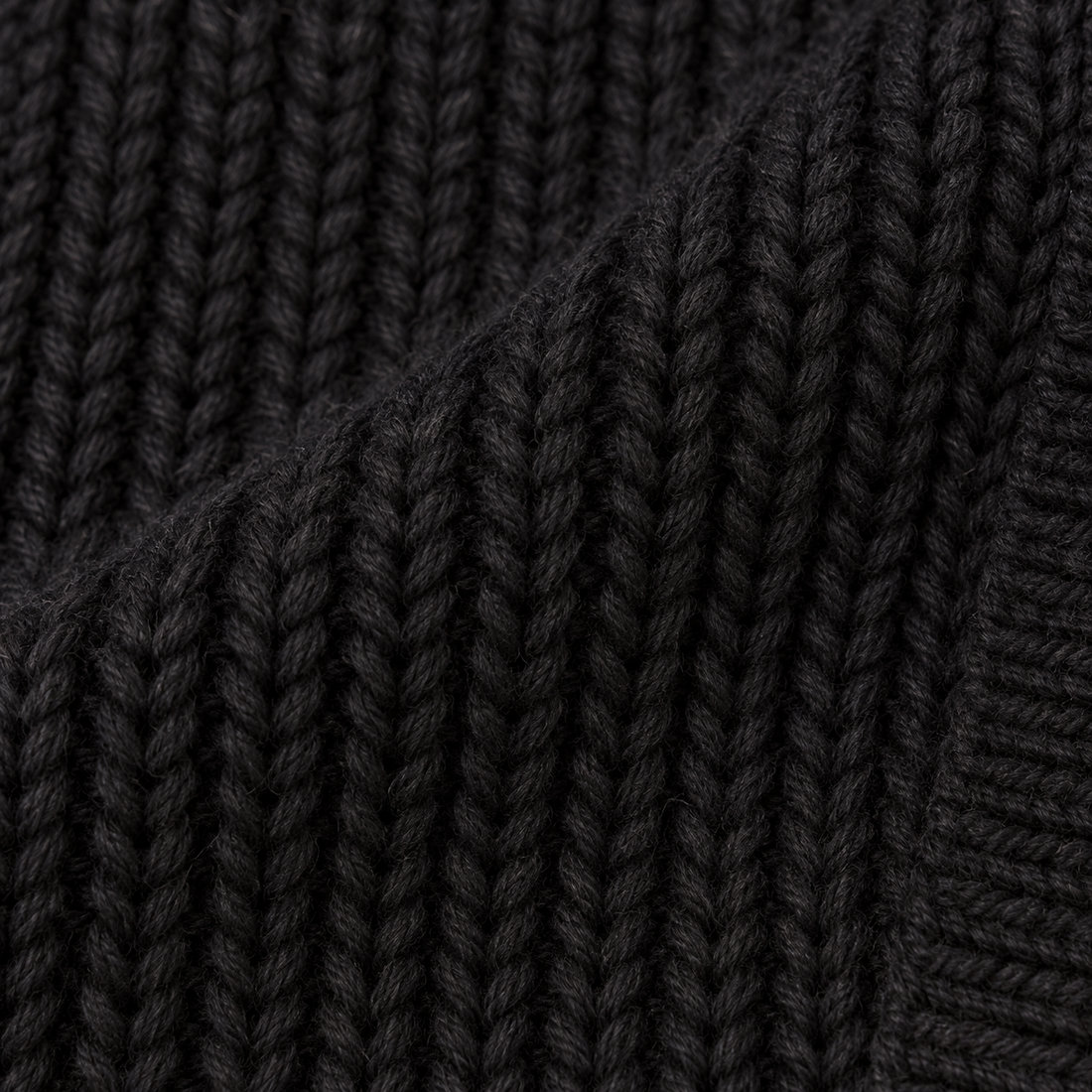 Damesvest met V-hals en ribstructuur