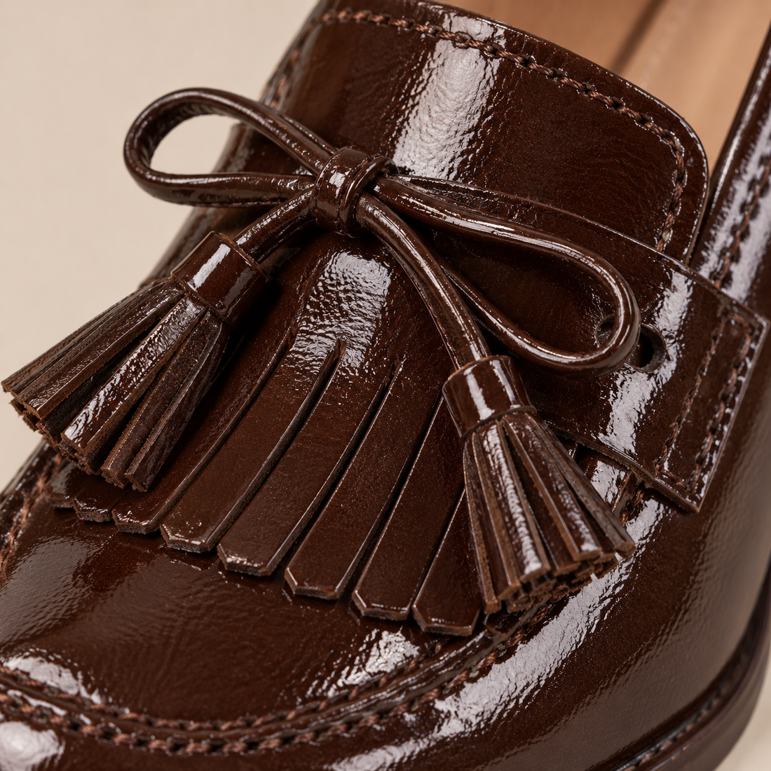 Leren loaferpumps voor dames met kwastdetail en blokhak