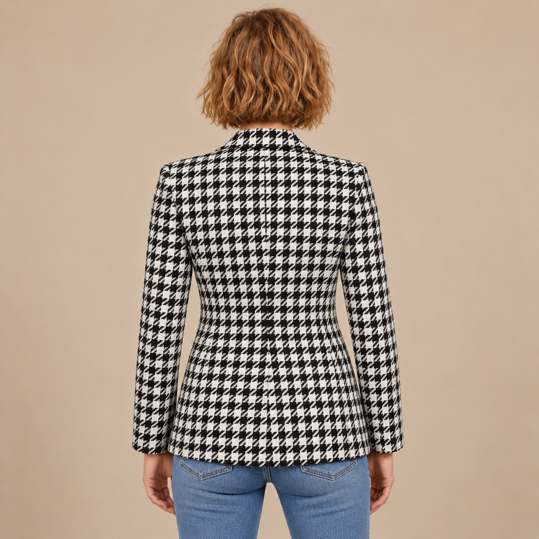 Getailleerde damesblazer met pied-de-poule en één knoop