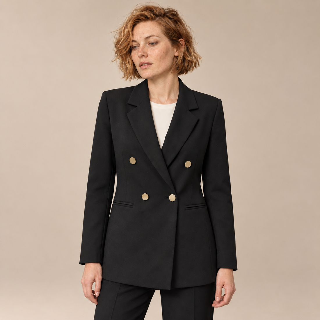 Dubbelrijige damesblazer met reverskraag