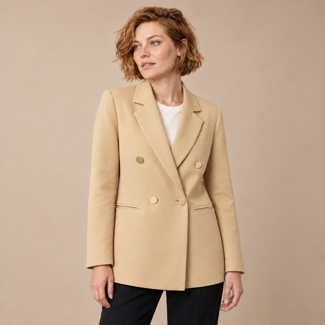 Dubbelrijige damesblazer met reverskraag