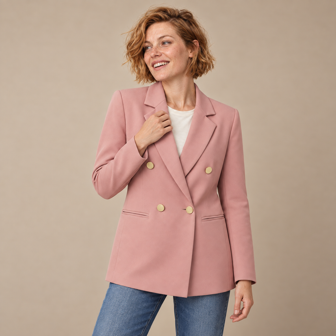 Dubbelrijige damesblazer met reverskraag