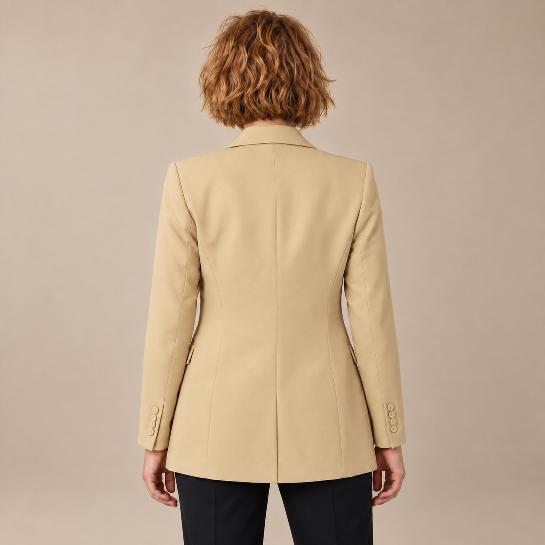 Dubbelrijige damesblazer met reverskraag