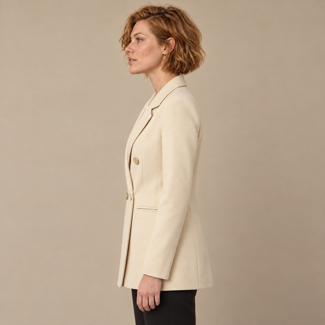 Dubbelrijige damesblazer met reverskraag