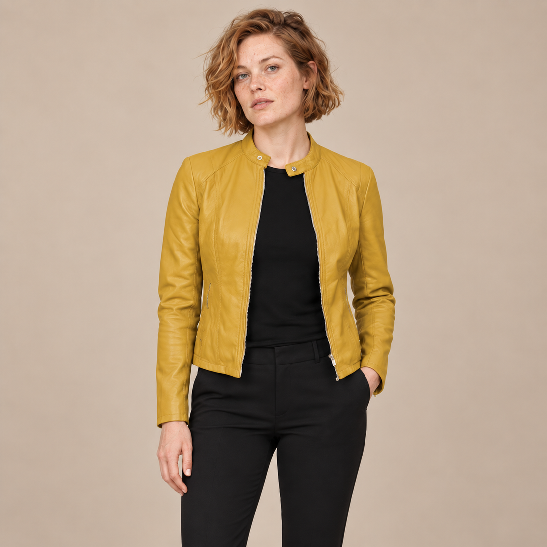 Bikerjack voor dames met opstaande kraag en ritssluiting