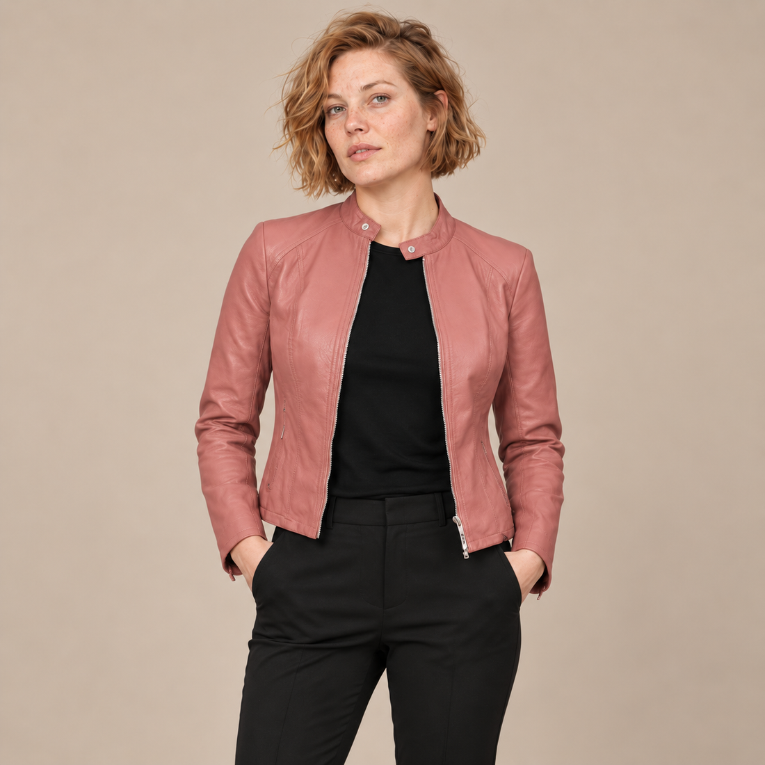 Bikerjack voor dames met opstaande kraag en ritssluiting