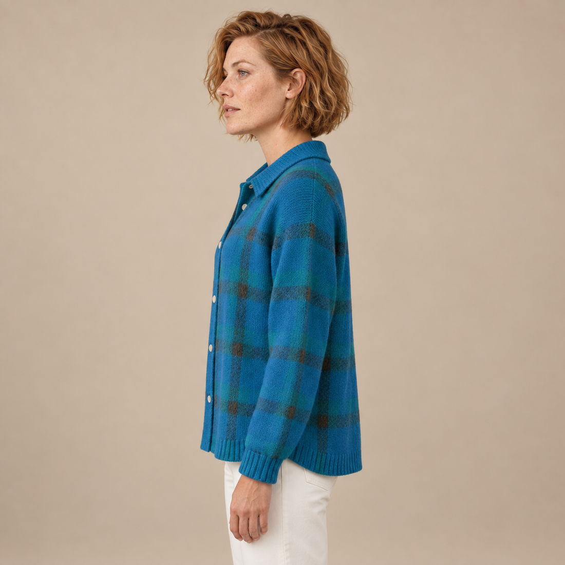 Gebreid damesvest met knoopsluiting en ruitpatroon