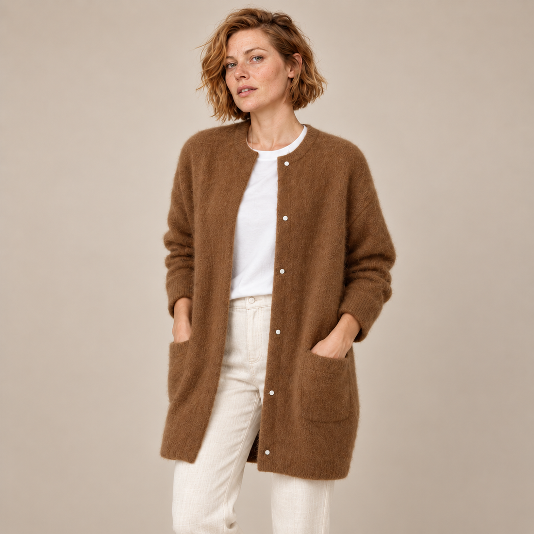 Damesvest met knoopsluiting, geribde boorden en zakken