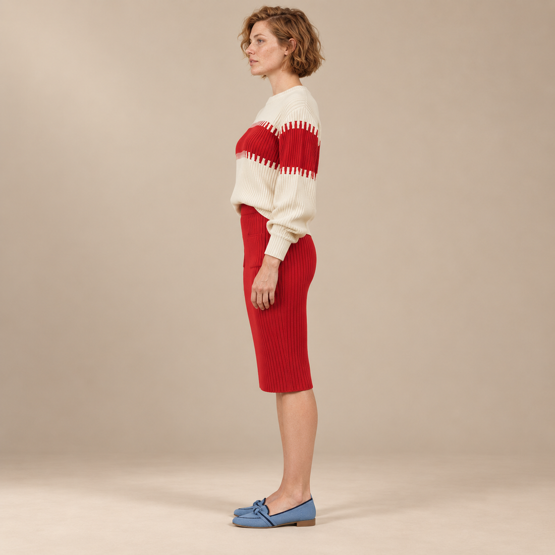 Geribde tweedelige damesset met trui in colourblock