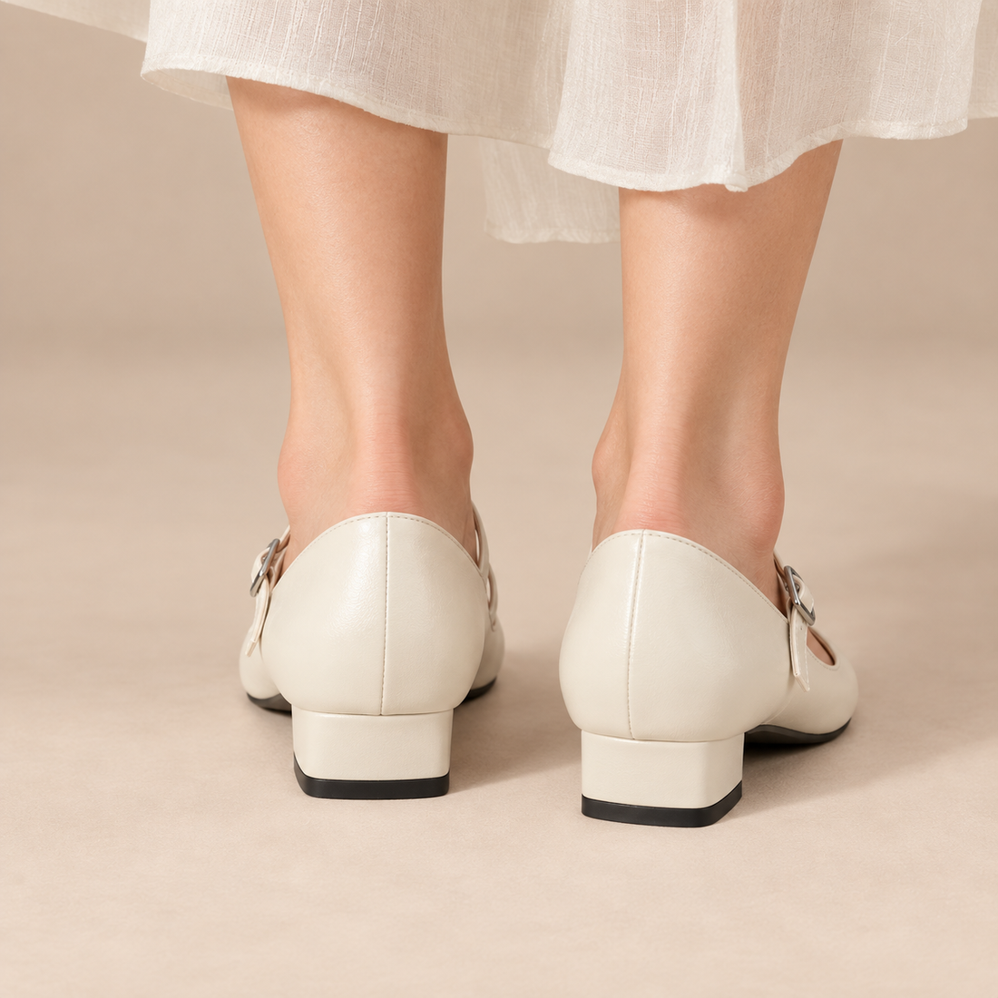 Mary jane pumps voor dames met enkelbandje en blokhak