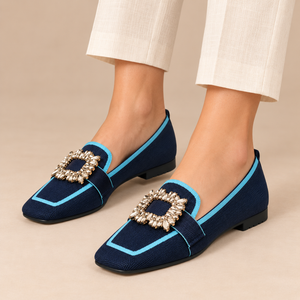 Loafers voor dames met versierde gesp en contrasterende bies