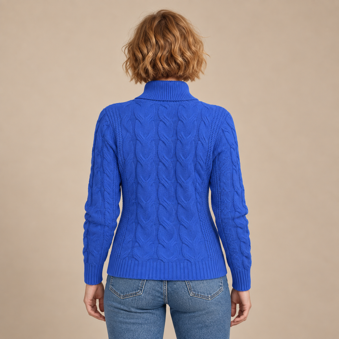 Knusse kabelgebreide coltrui voor dames