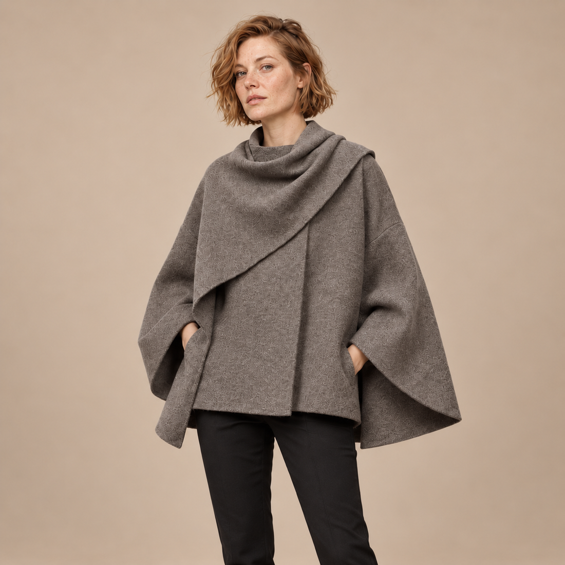 Capejas voor dames met geïntegreerde sjaal